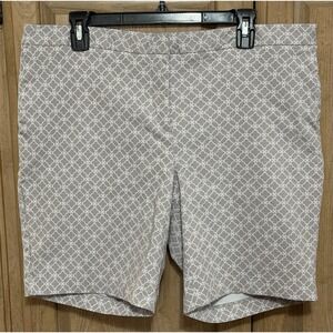 Mario Serrani Italy Stretch Bermuda Shorts Women's Size 16 Gray Geometric Print